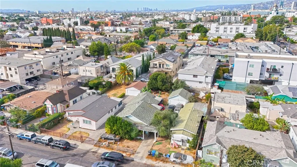 1265 N Harvard Boulevard, Los Angeles, California 90029 home-pic-2